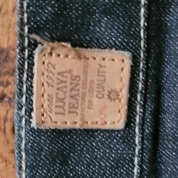 Lucaya Jean with gold detailing - Picture 6 of 9